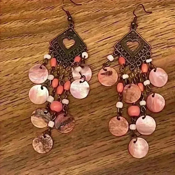 Beautiful vintage chandelier style earrings - Picture 1 of 3